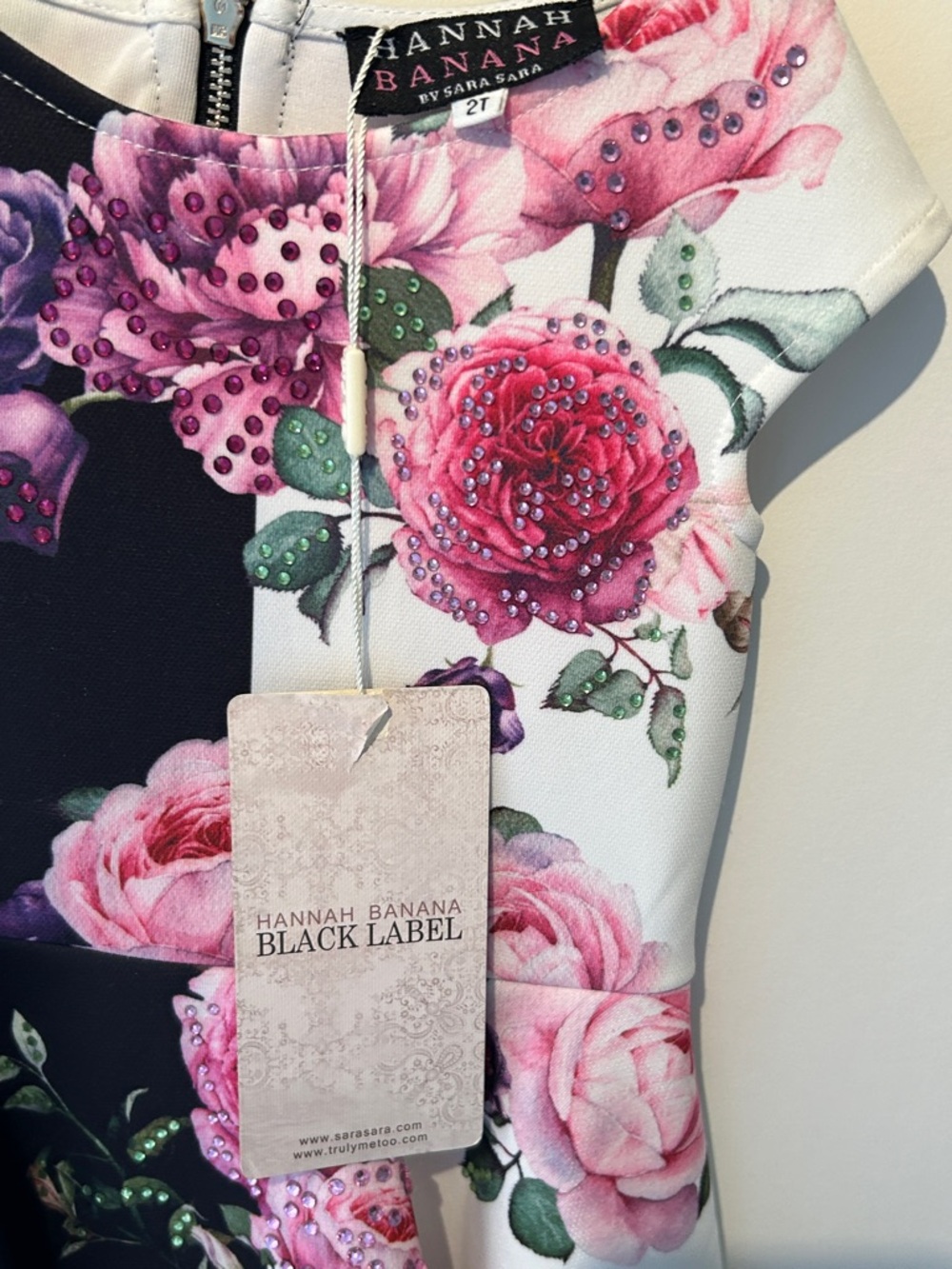 Hannah Banana embroidered Black & White Floral Peplum Dress with Pink Roses. NWT - Picture 3 of 4